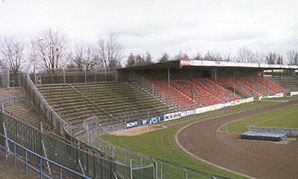 Stadion de Vliert zoals het er jarenlang bij lag