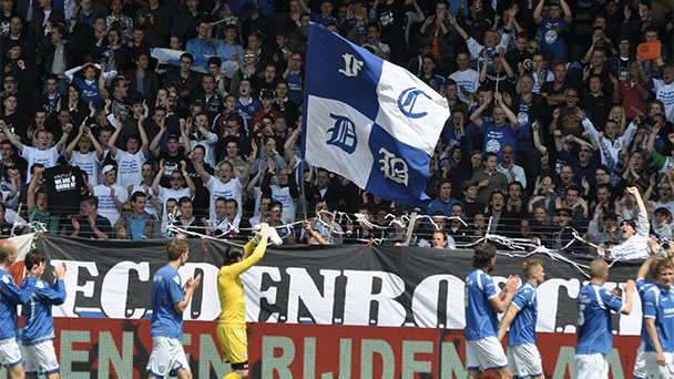 De M-side na de eerste finalewedstrijd van de play-offs in 2012